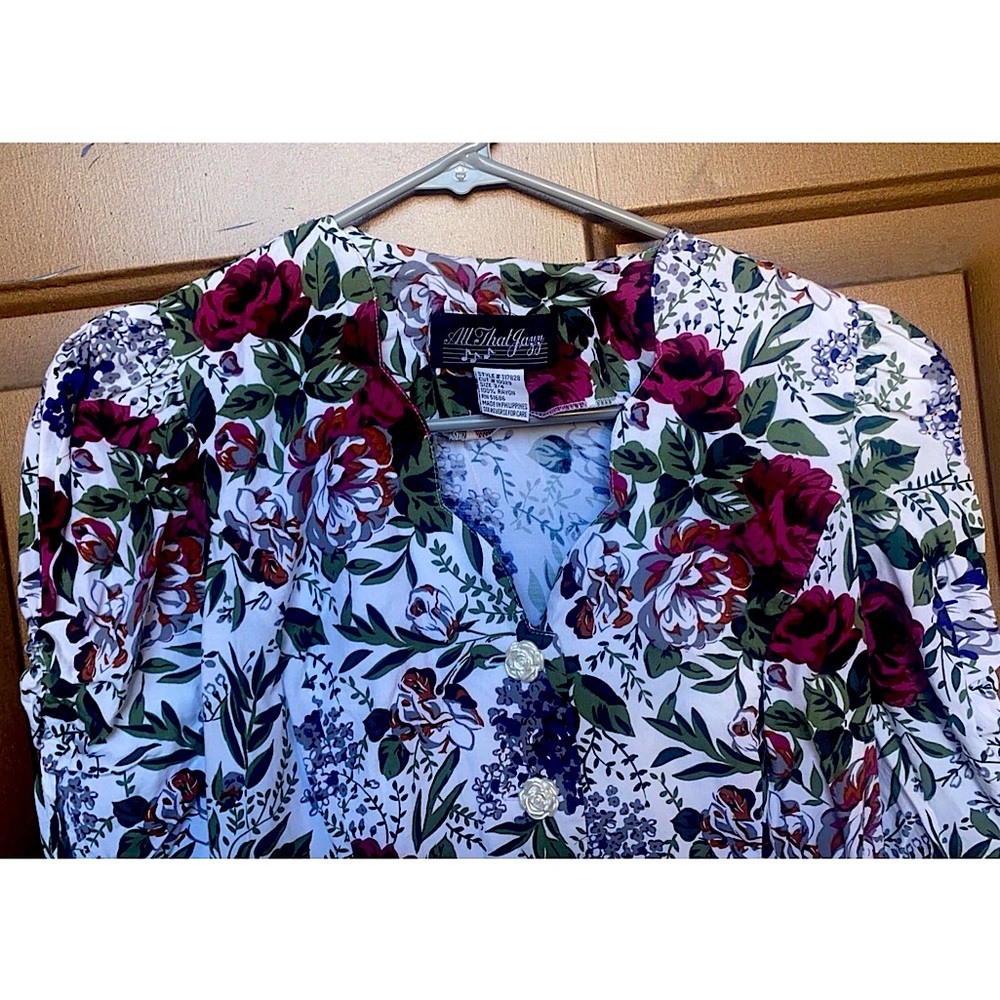 1990s Vintage White Floral All That Jazz Dress With White Rose Buttons